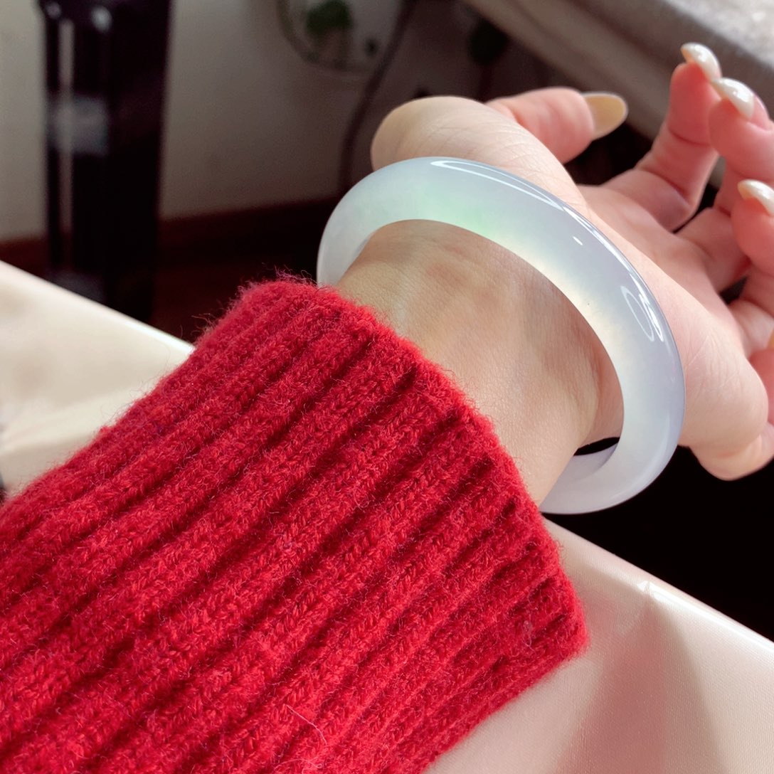 翡翠手镯未镶嵌53.5贵妃 超值中万战斗机 灵