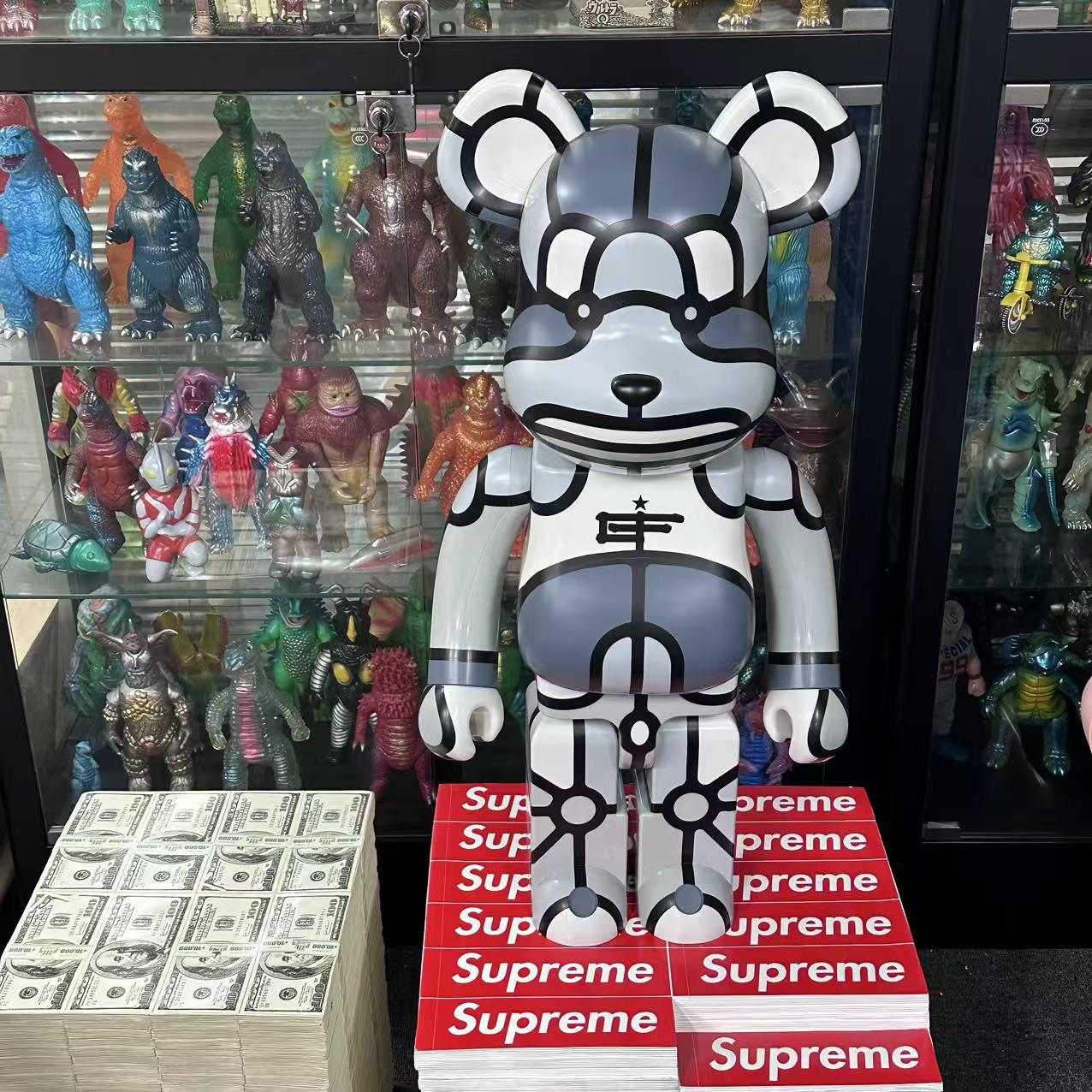 【山】bearbrick xlarge 1000% 灰色