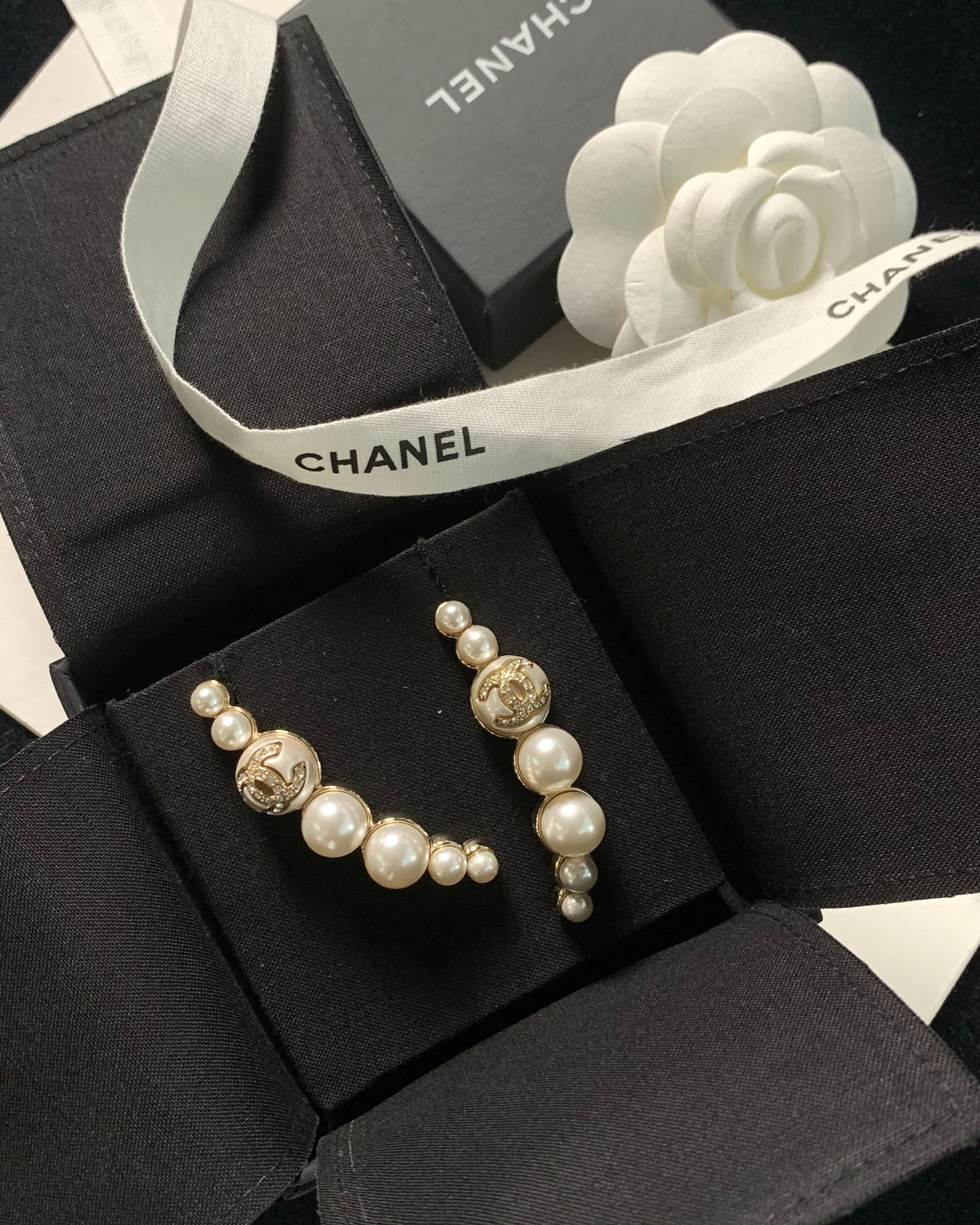 95新 Chanel/香奈儿 22S 不规则珍珠耳钉 18064668