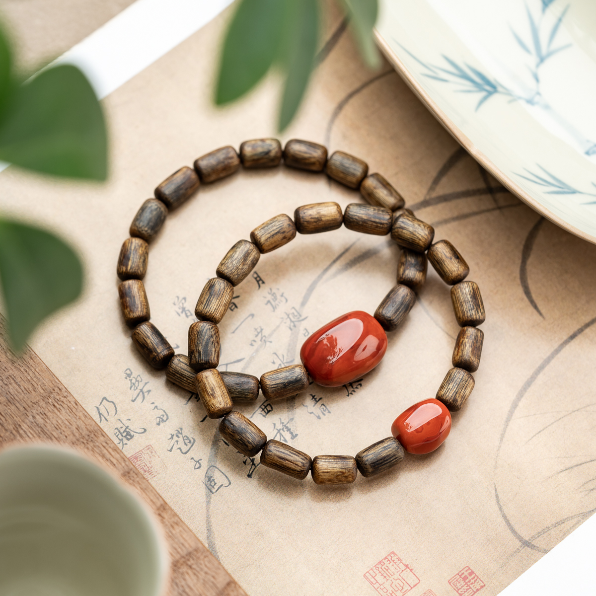 沉香海南白奇树心油随形桶珠火焰纹南红单圈手串（多样性发其一）