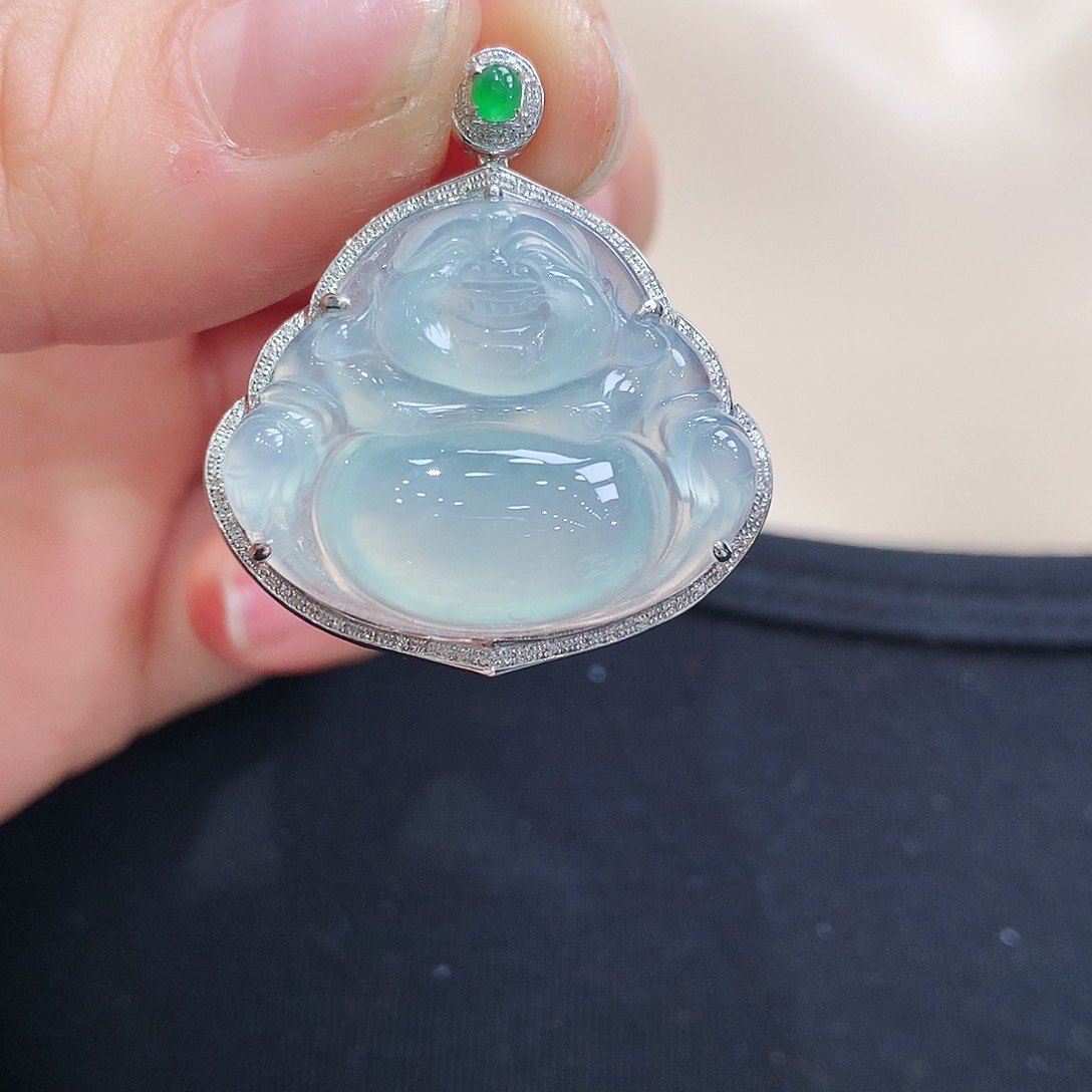 翡翠颈饰18K金镶嵌佛公