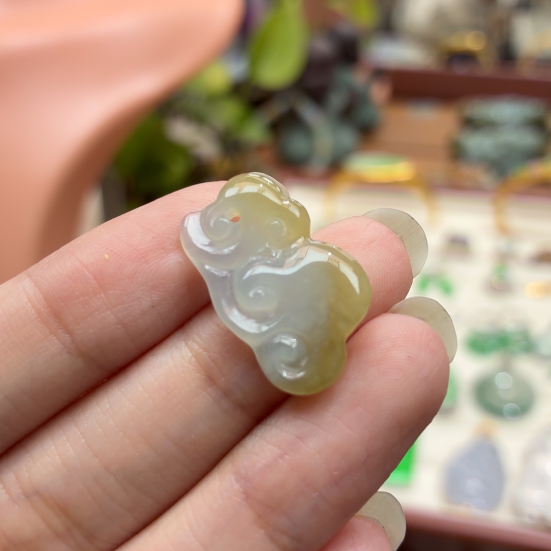翡翠未镶嵌颈饰吊坠