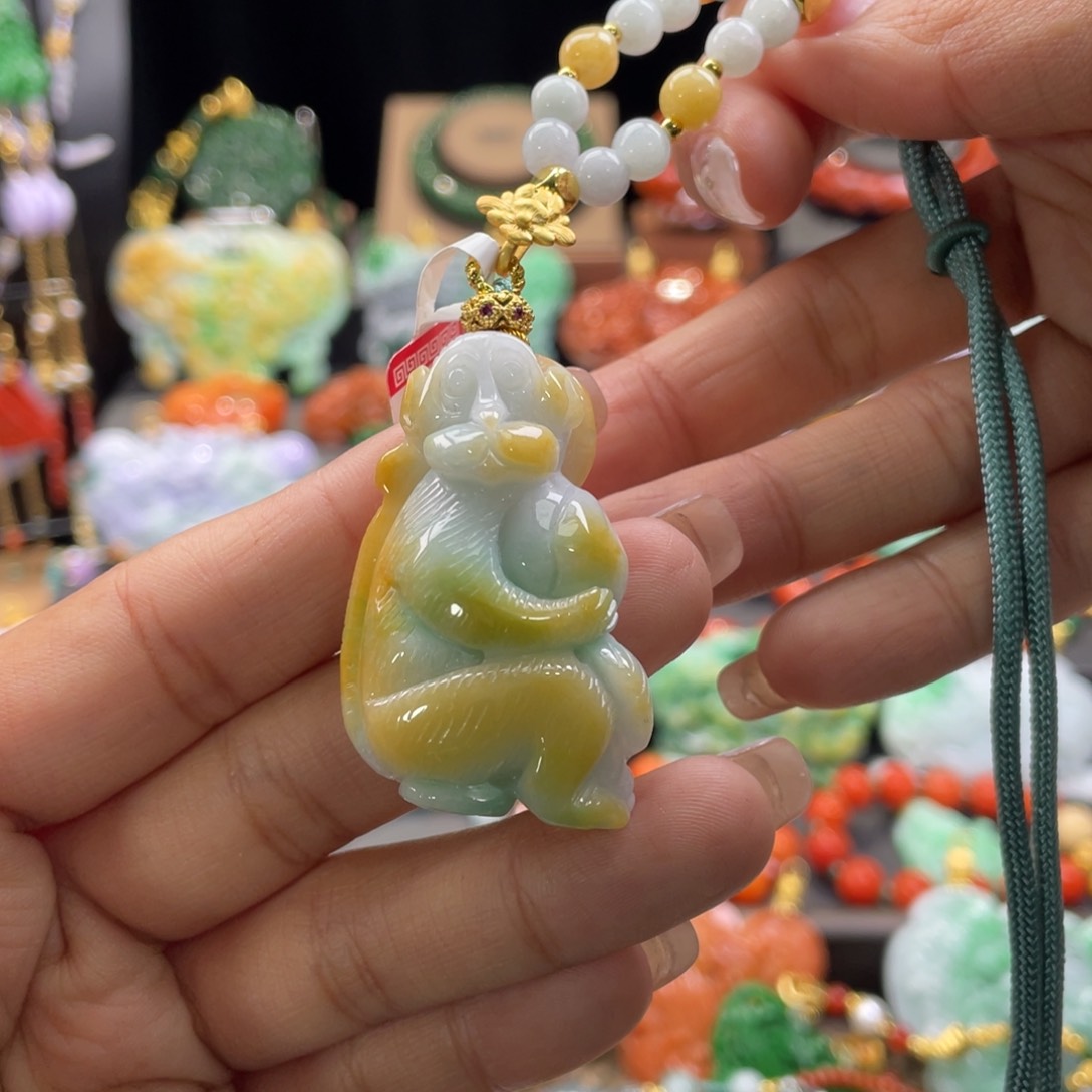 翡翠颈饰未镶嵌代编织