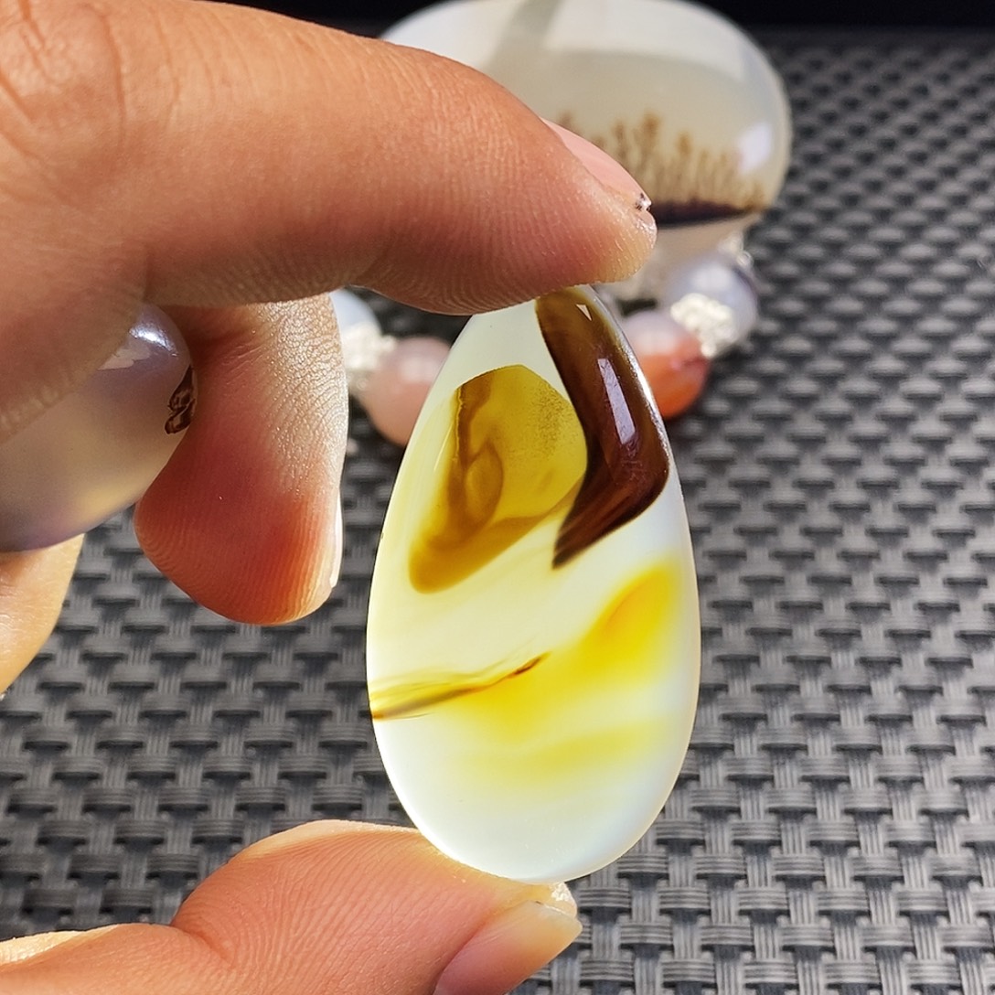 用***3玛瑙/玉髓未镶嵌吊坠(不含链)