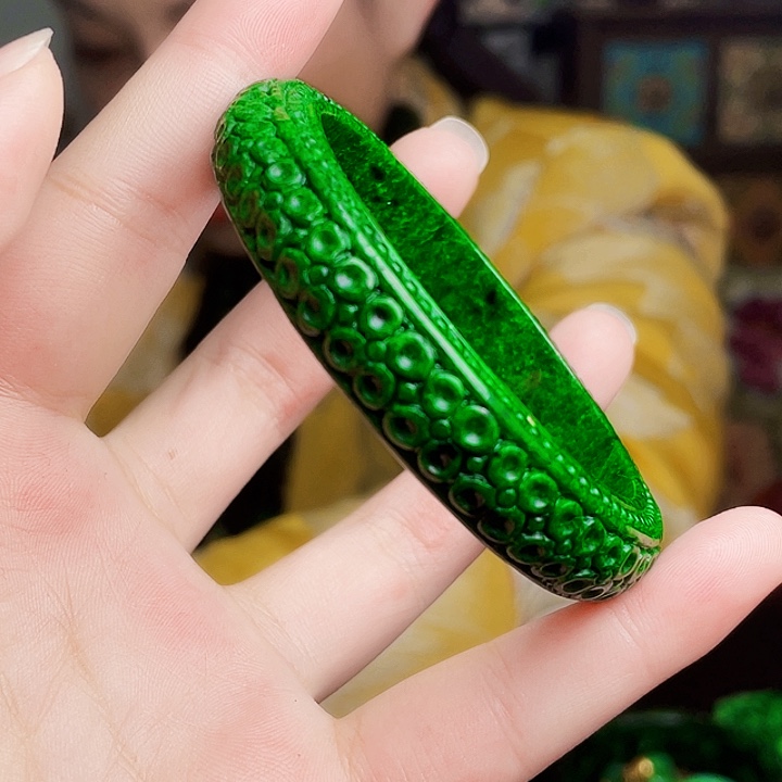 翡翠未镶嵌颈饰多样性56