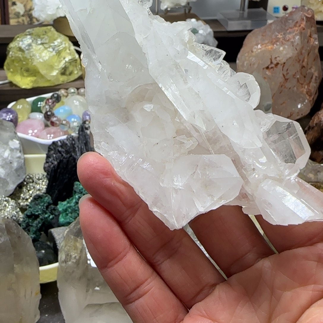 未镶嵌水晶车挂不退换晶簇