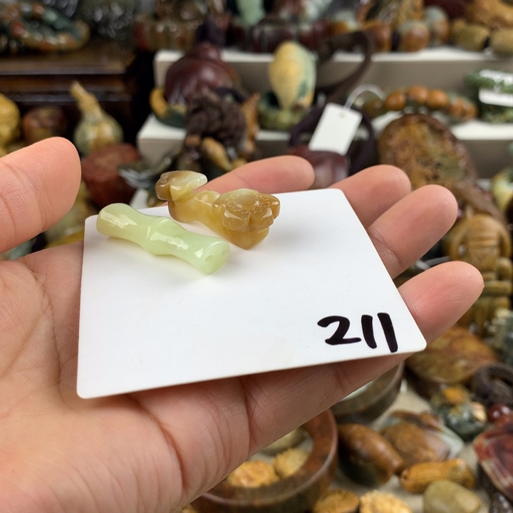 啊***岫岩河磨玉（透闪石质玉）未镶嵌珠宝奇石
