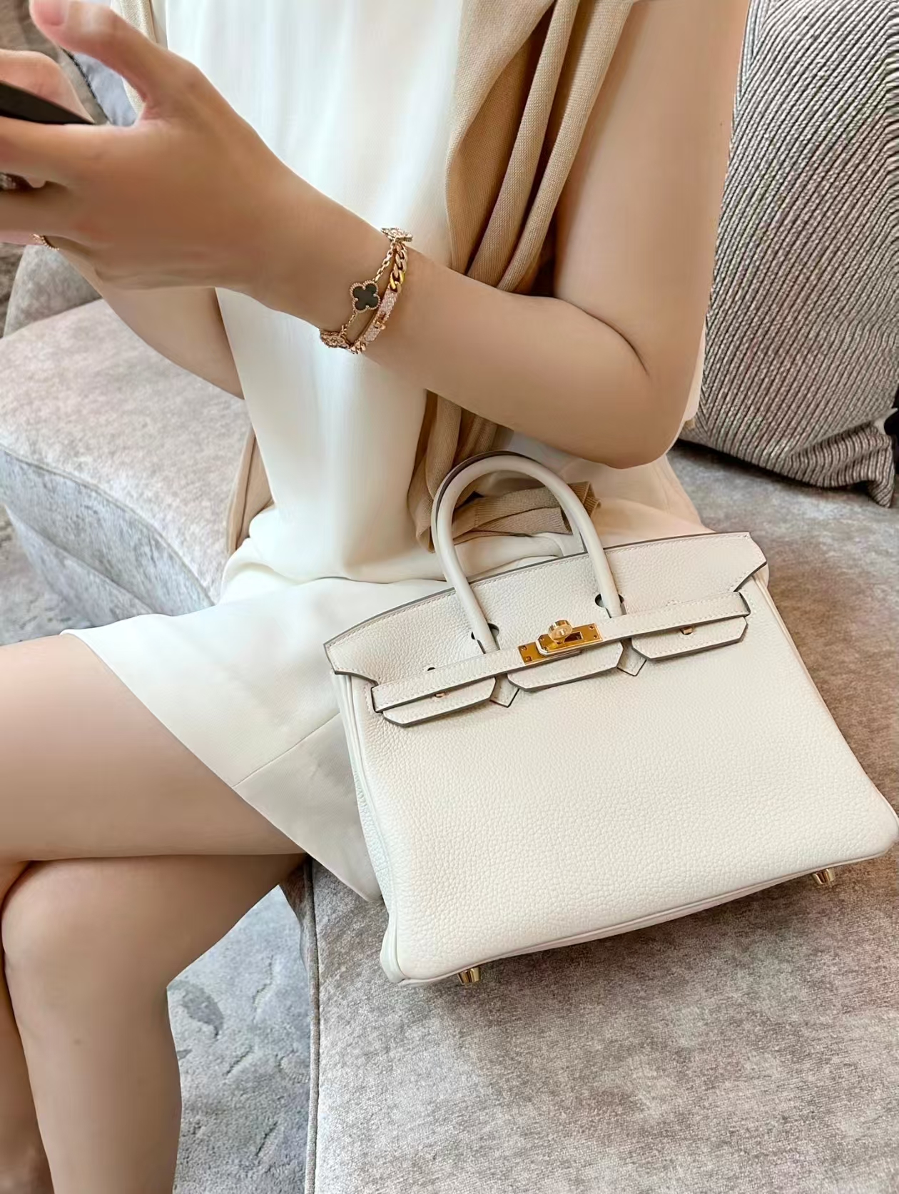 99新 Hermes/爱马仕 蔚蓝/Birkin25奶昔白手提包  没票