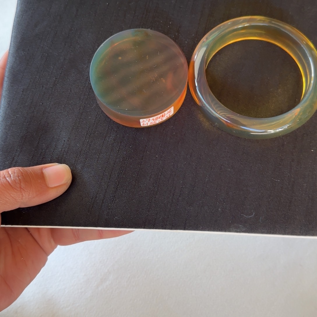 琥珀未镶嵌手镯琥珀