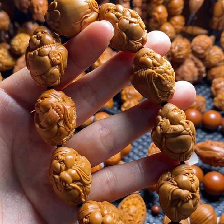 吊坠橄榄核瑞兽财神