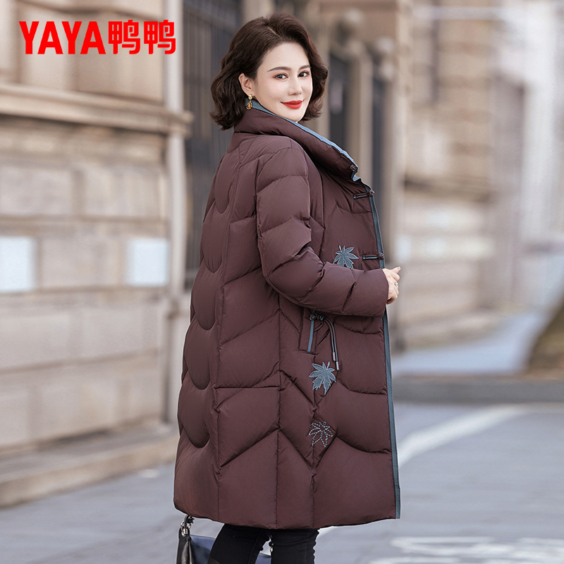 鸭鸭中老年羽绒服女中长款2025新款中年妈妈冬装时尚气质羽绒服QC