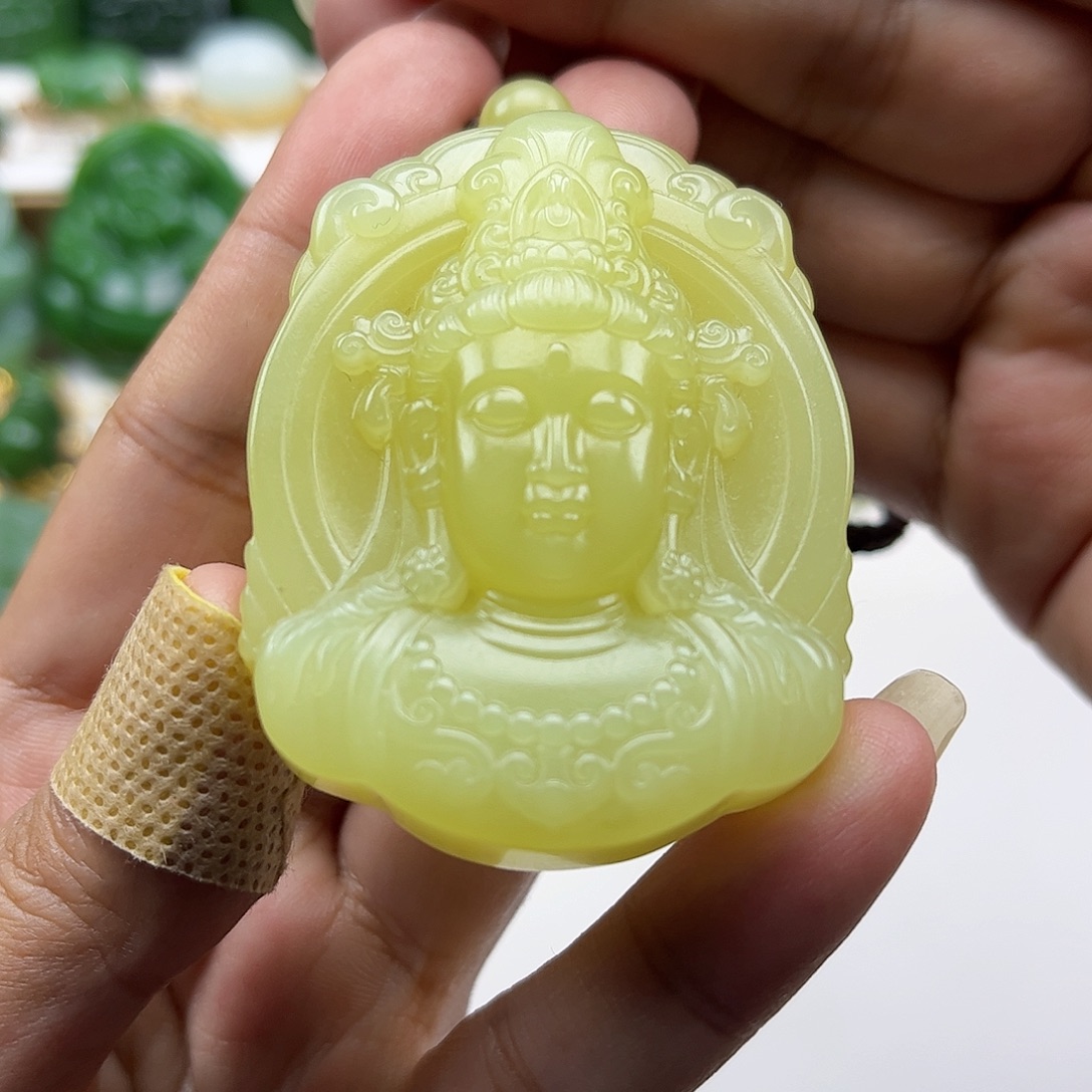 和田玉未镶嵌颈饰