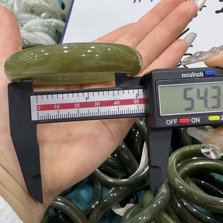 和田玉（糖玉）手镯未镶嵌