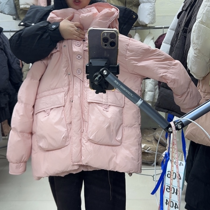 季***佳女外套粉色短款外套