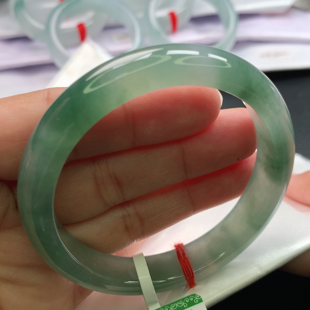 翡翠手镯未镶嵌缅甸53.54