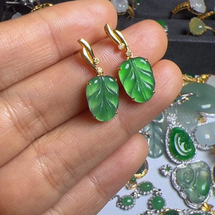 翡翠耳饰18K金镶嵌翡翠吊坠项链