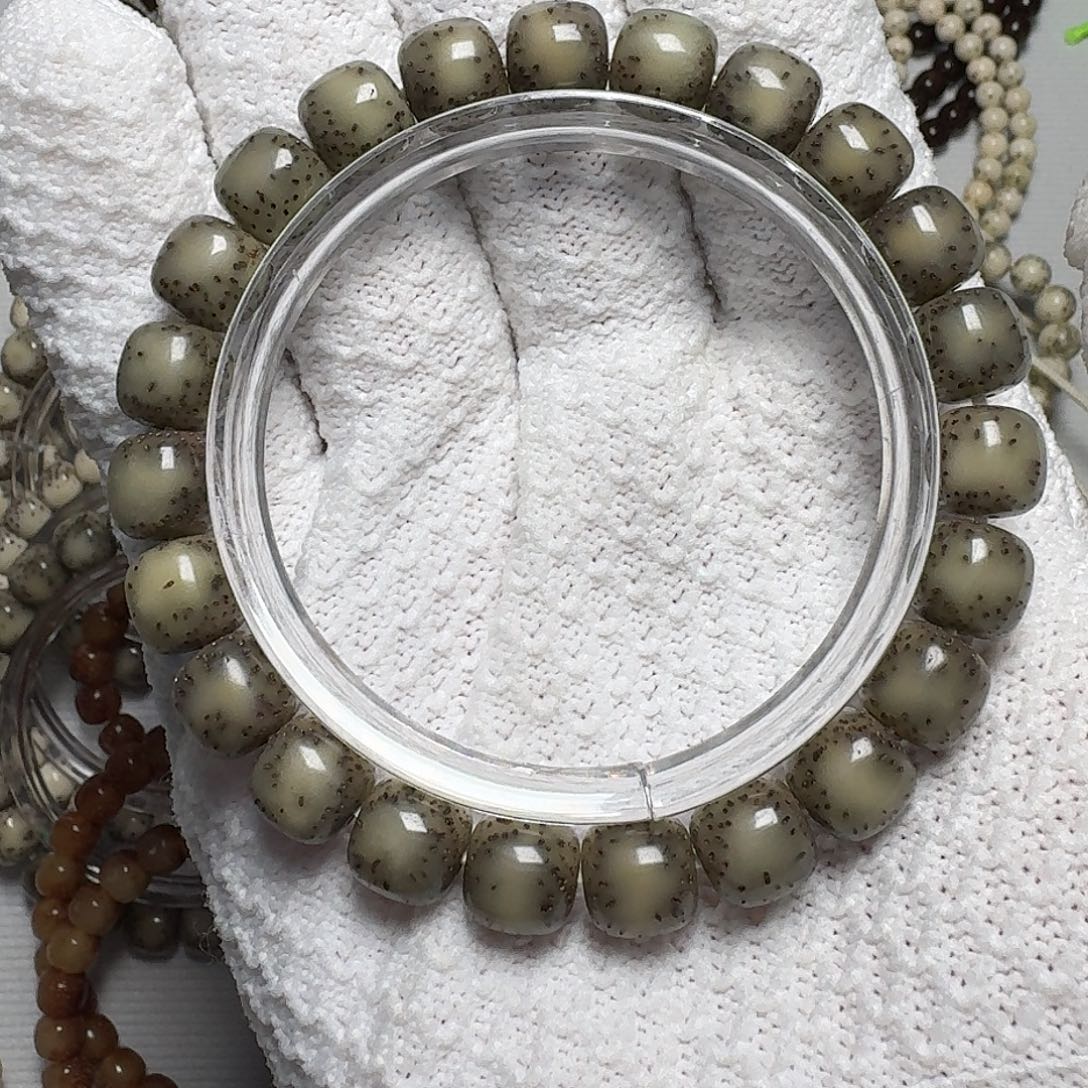星月菩提手串原生态石玉料灰冰侧留白卡9.8手串