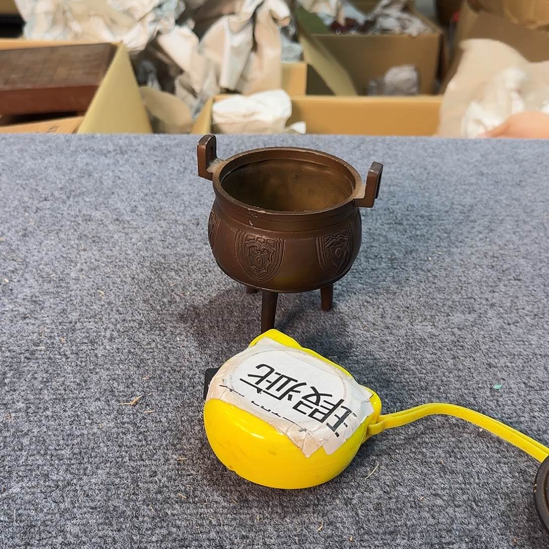 金属中古艺术工艺美术品