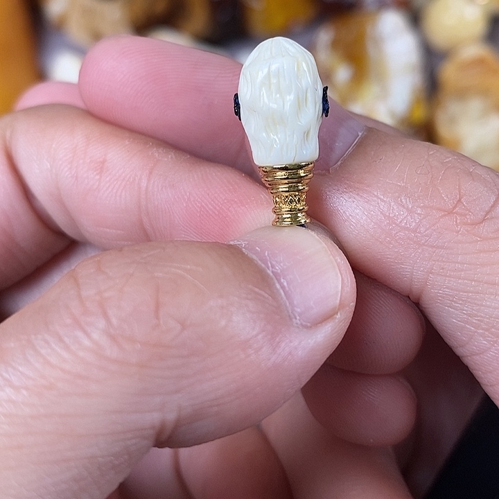 琥珀未镶嵌珠宝奇石你