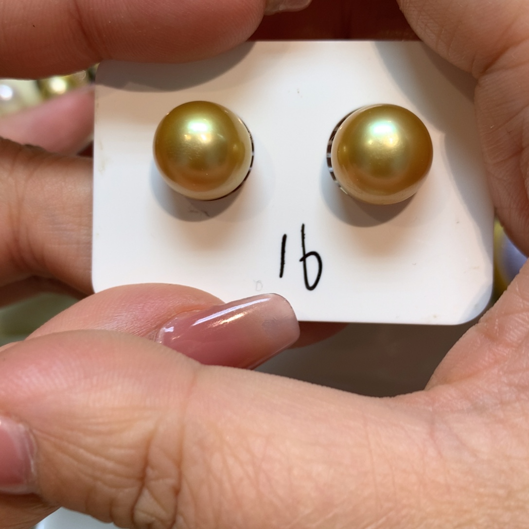 海水珍珠耳饰18K金镶嵌