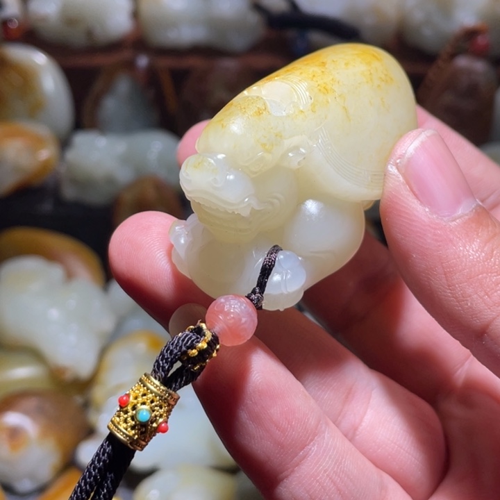 蓝***海和田玉未镶嵌挂件