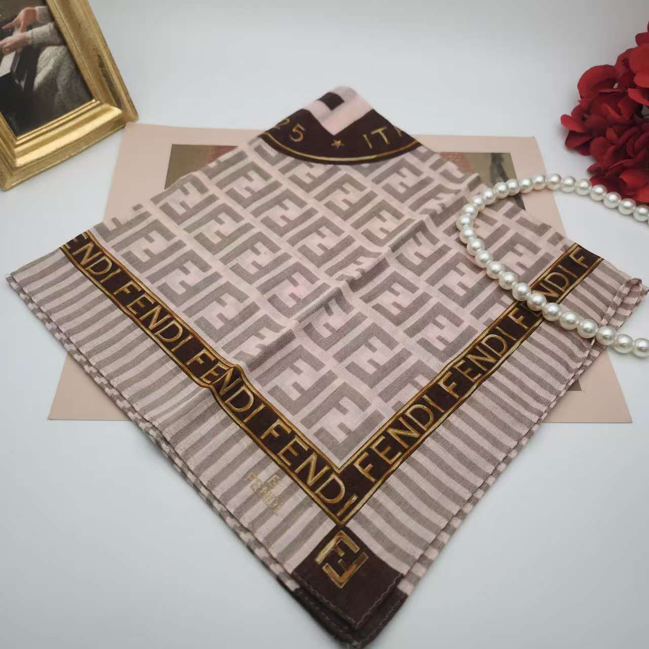 99新 FENDI/芬迪 海囤/芬迪/丝巾/xh93672