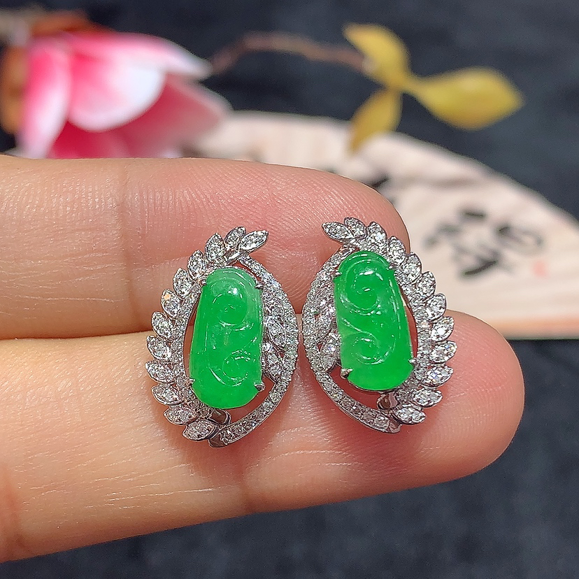 18k金天然A货翡翠绿如意耳钉经典时尚气质百搭款