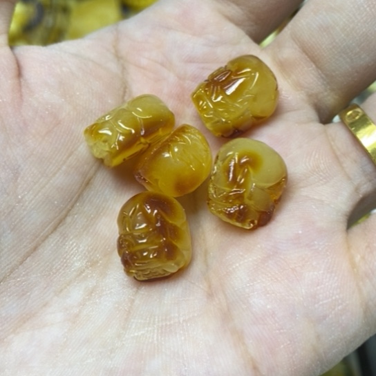 裸石蜜蜡未镶嵌多样性发货其一