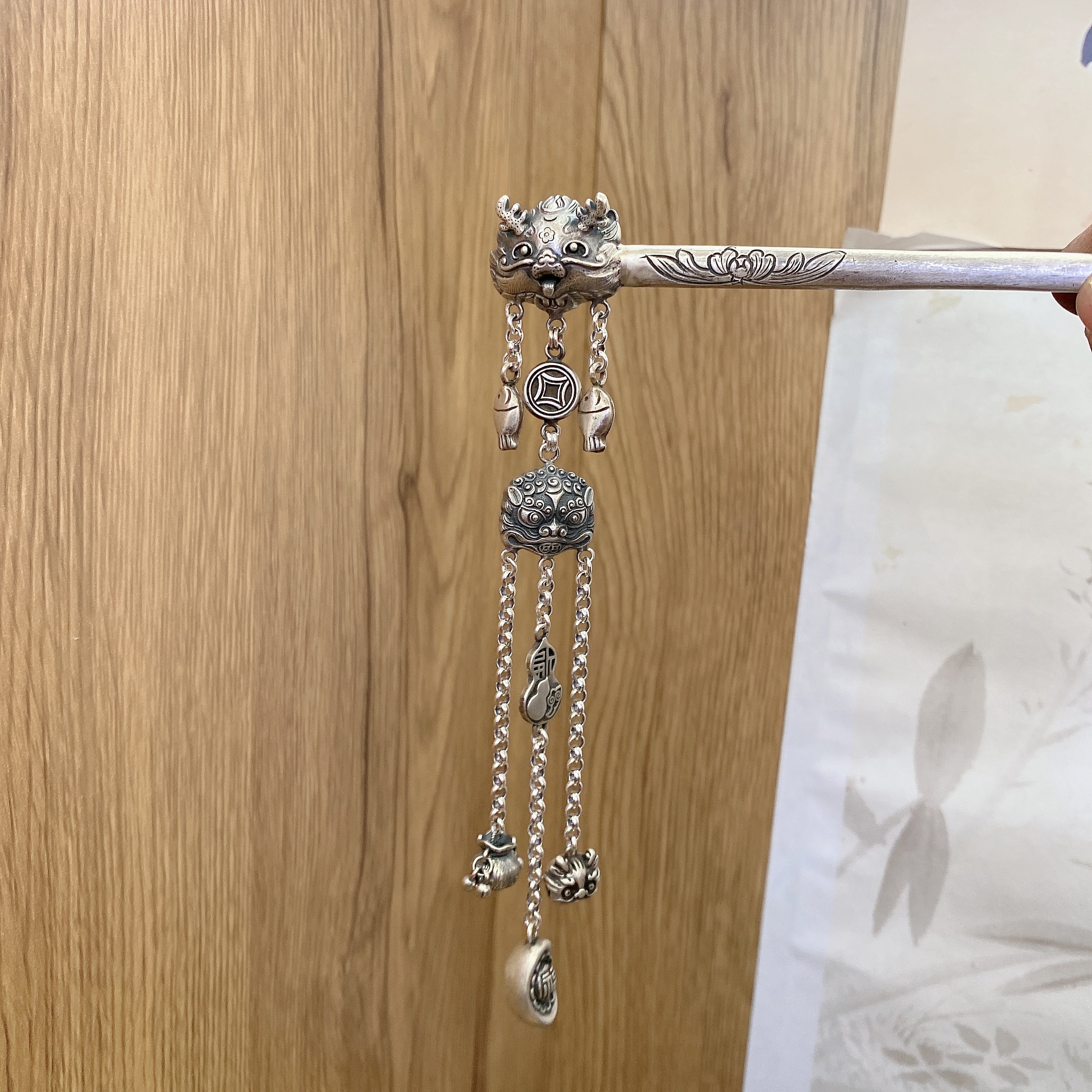 足银银制品 英英手工錾刻银发簪