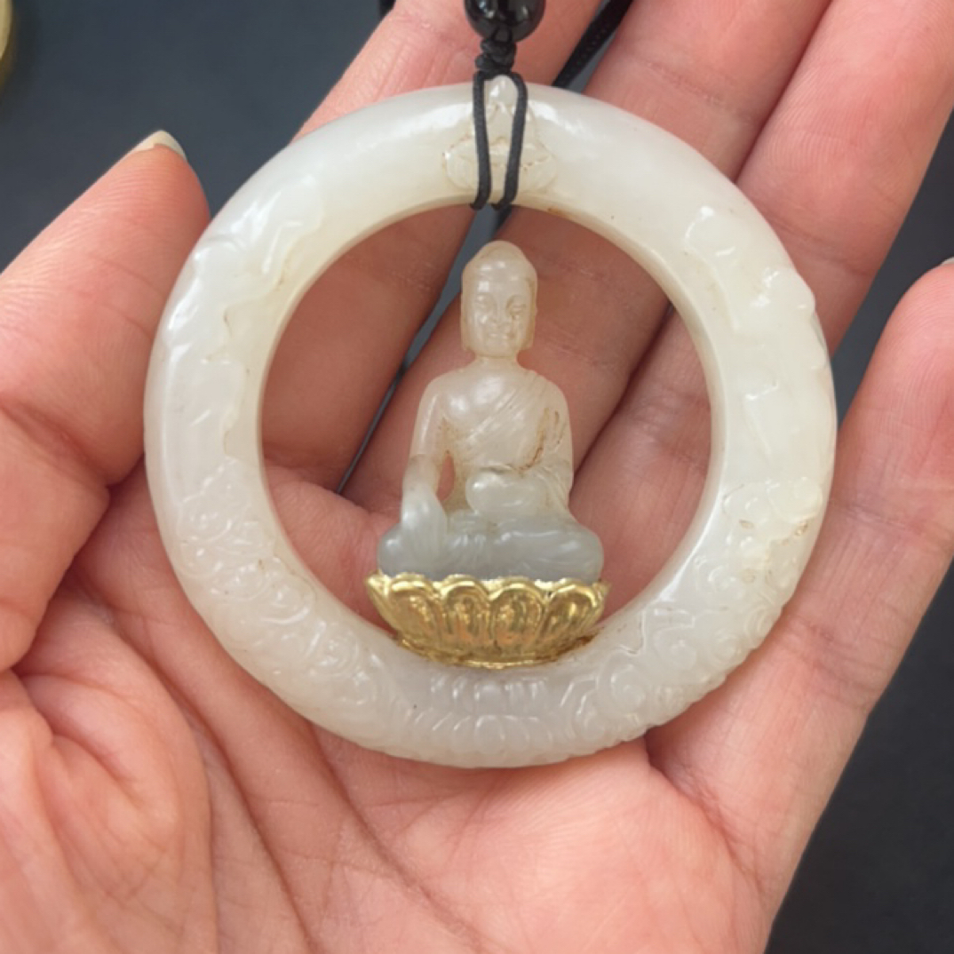 收藏配饰的嗯哦哦哦哦哦哦