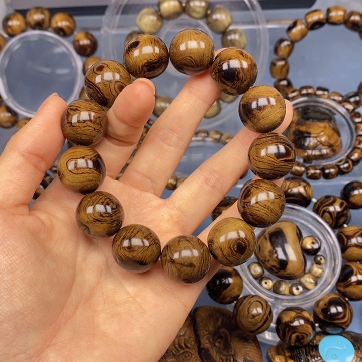 贝壳手串/手链S*J血柳千层精品