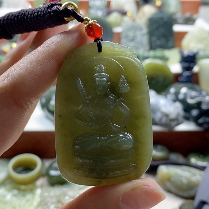 和田玉颈饰足银镶嵌