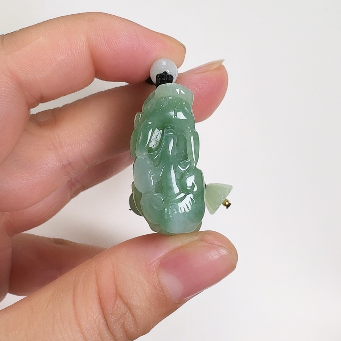 翡翠颈饰未镶嵌貔貅