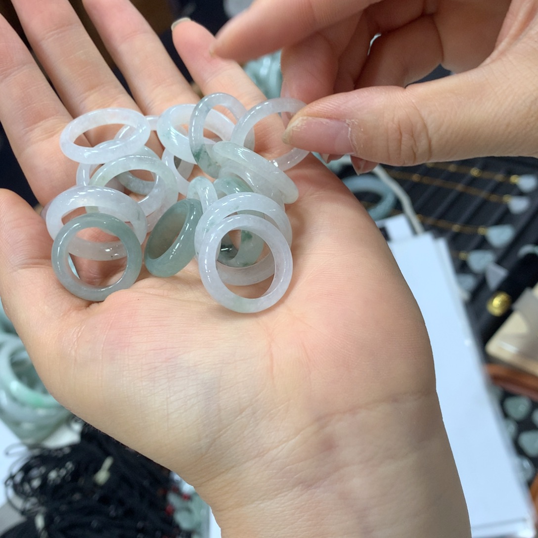 翡翠未镶嵌戒指多样性发1