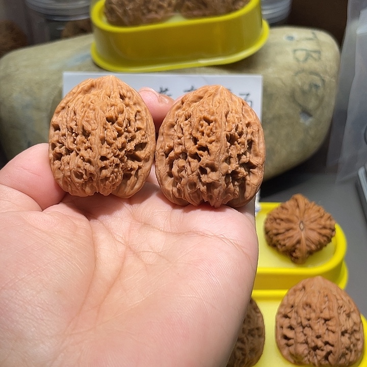 文玩核桃把件7号，38尺全品高炮南疆石