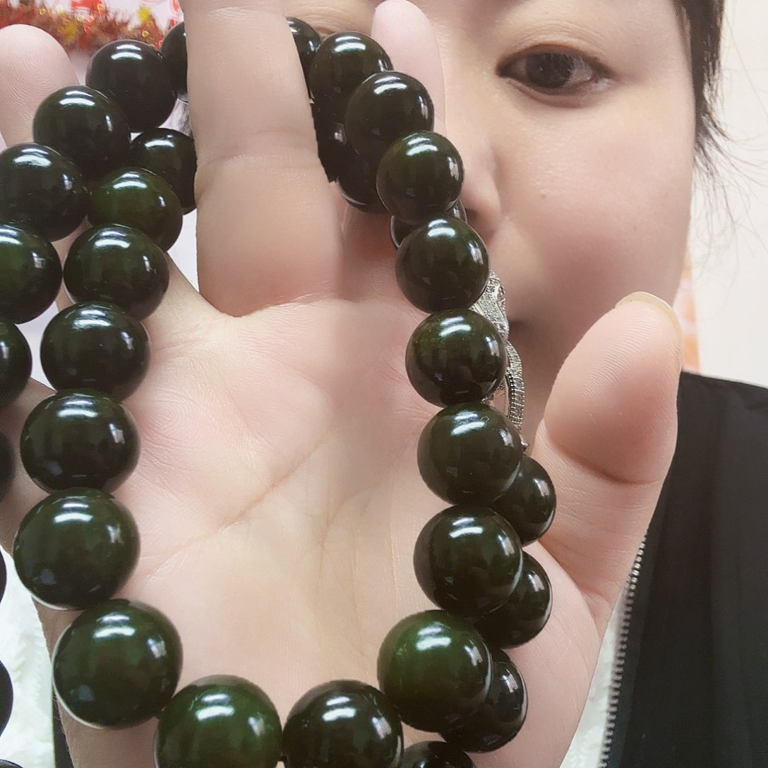 和田玉未镶嵌项链