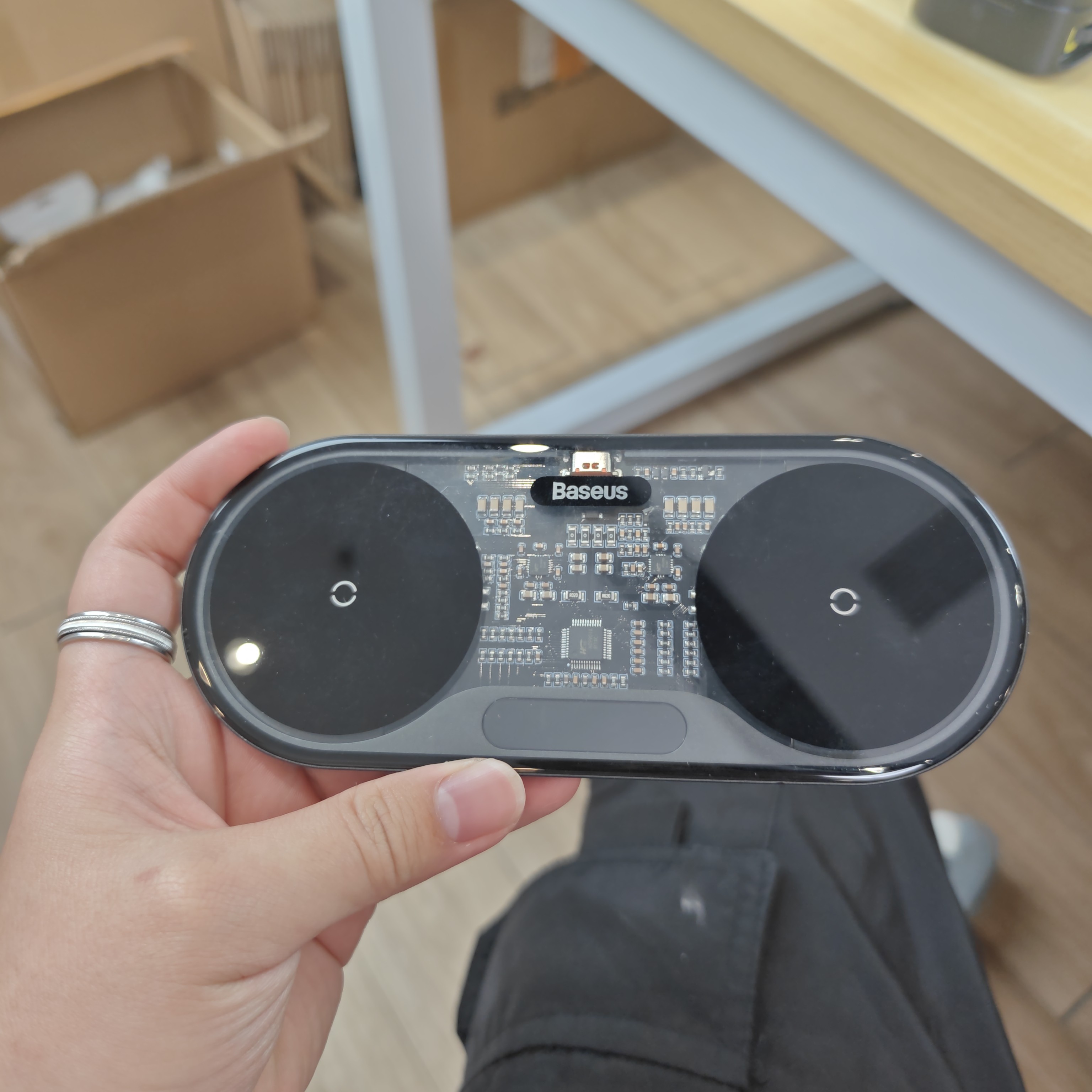 99新 Baseus/倍思 倍思双线圈无线充电器