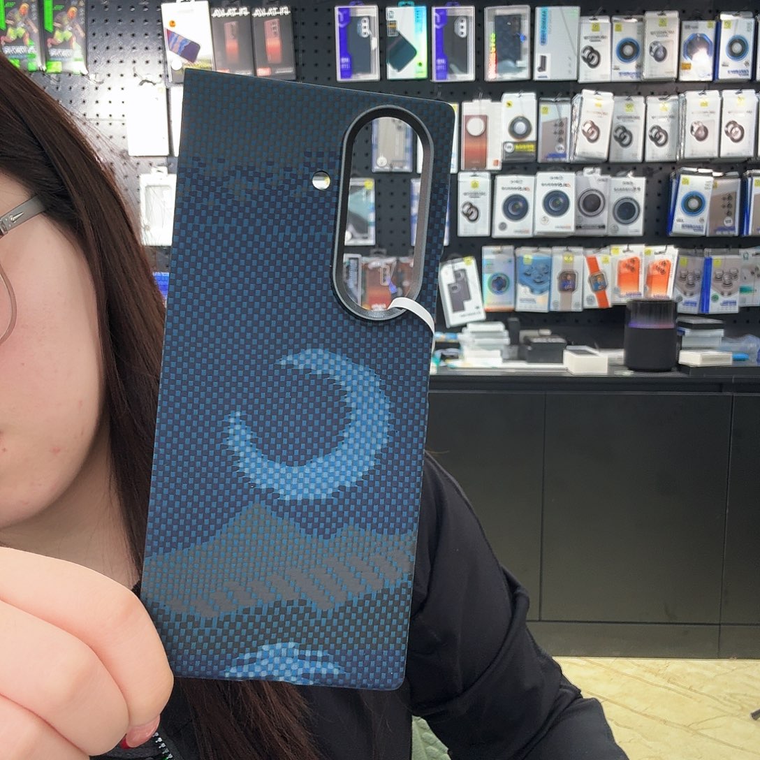 F7月神凯夫拉。     