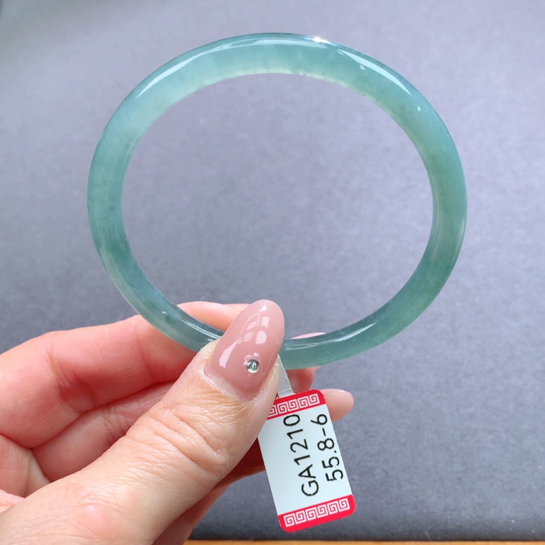 翡翠手镯未镶嵌天然翡翠手镯叮当镯