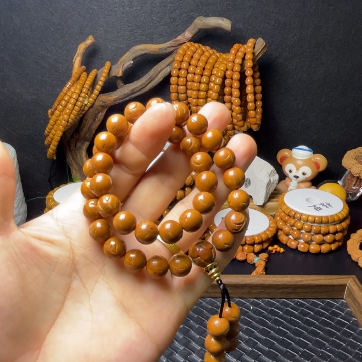 @****桃核手串龙纹正圆手持