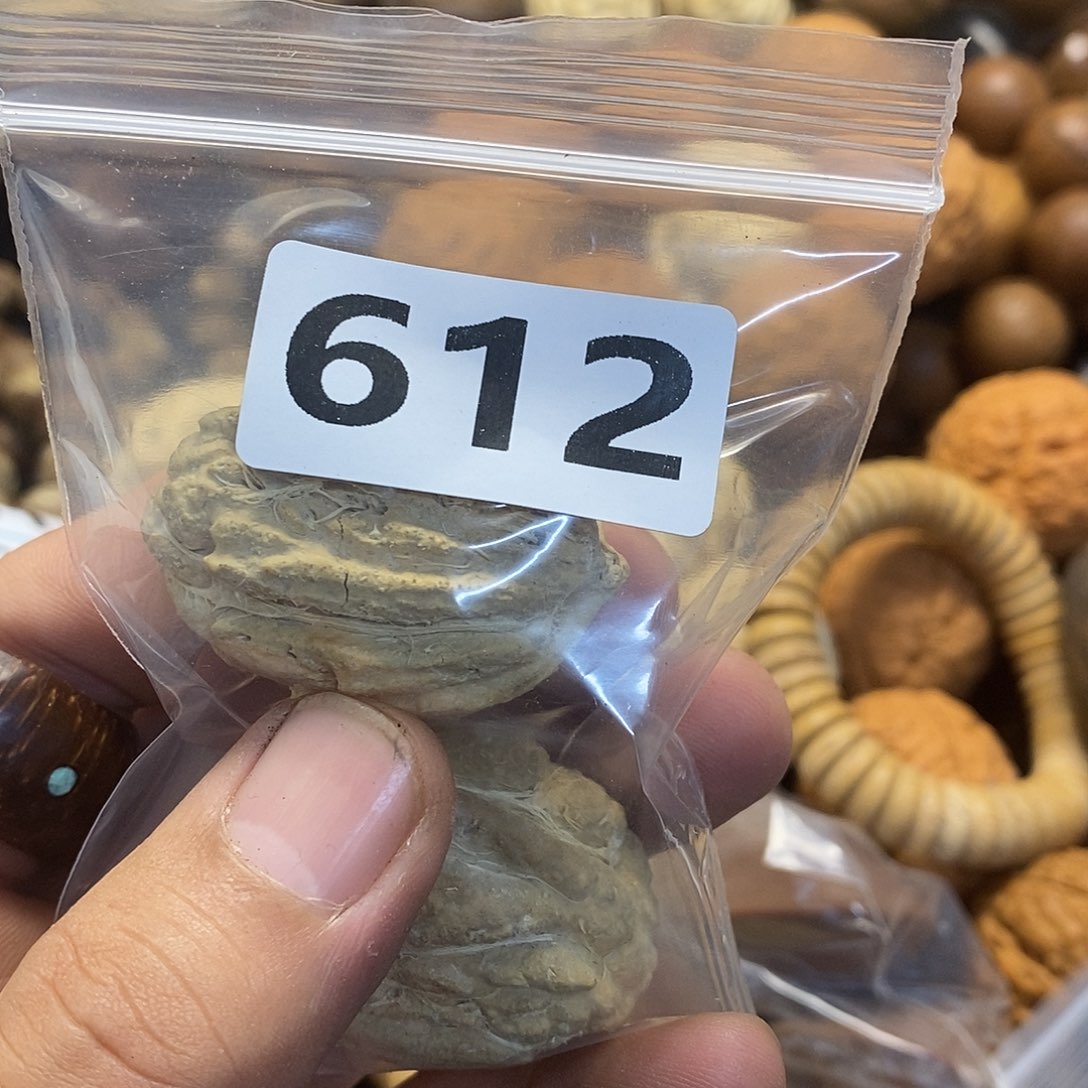 橄榄核吊坠始**鸦文化交流