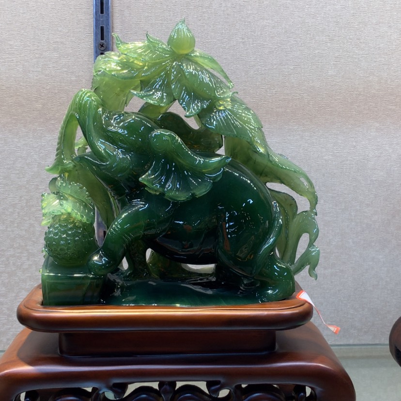 【闪购商品】蛇纹石玉摆件覆膜未镶嵌