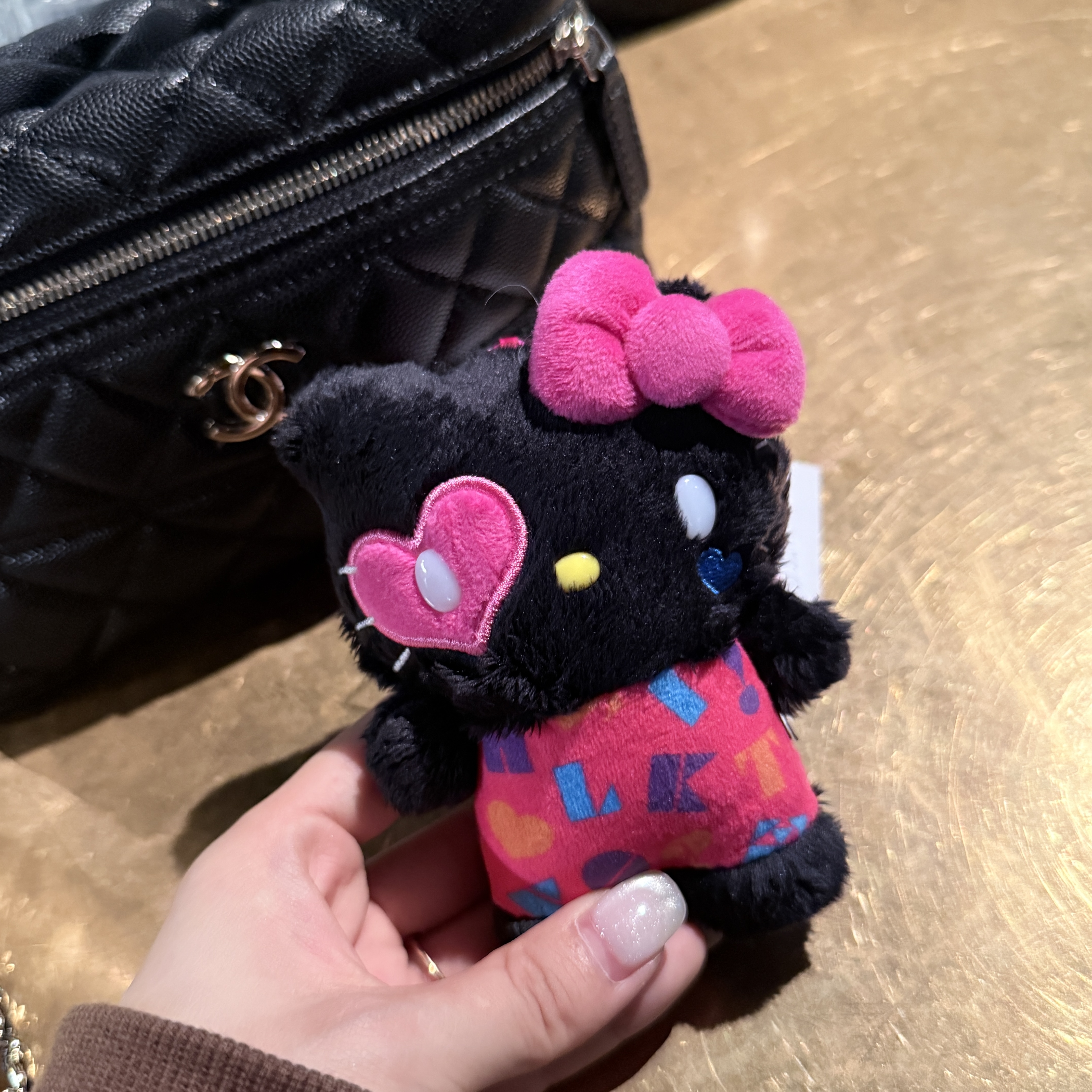 【香港限定】Hello Kitty 黑色小胖 粉色爱心眼Kitty 玩偶 钥匙扣