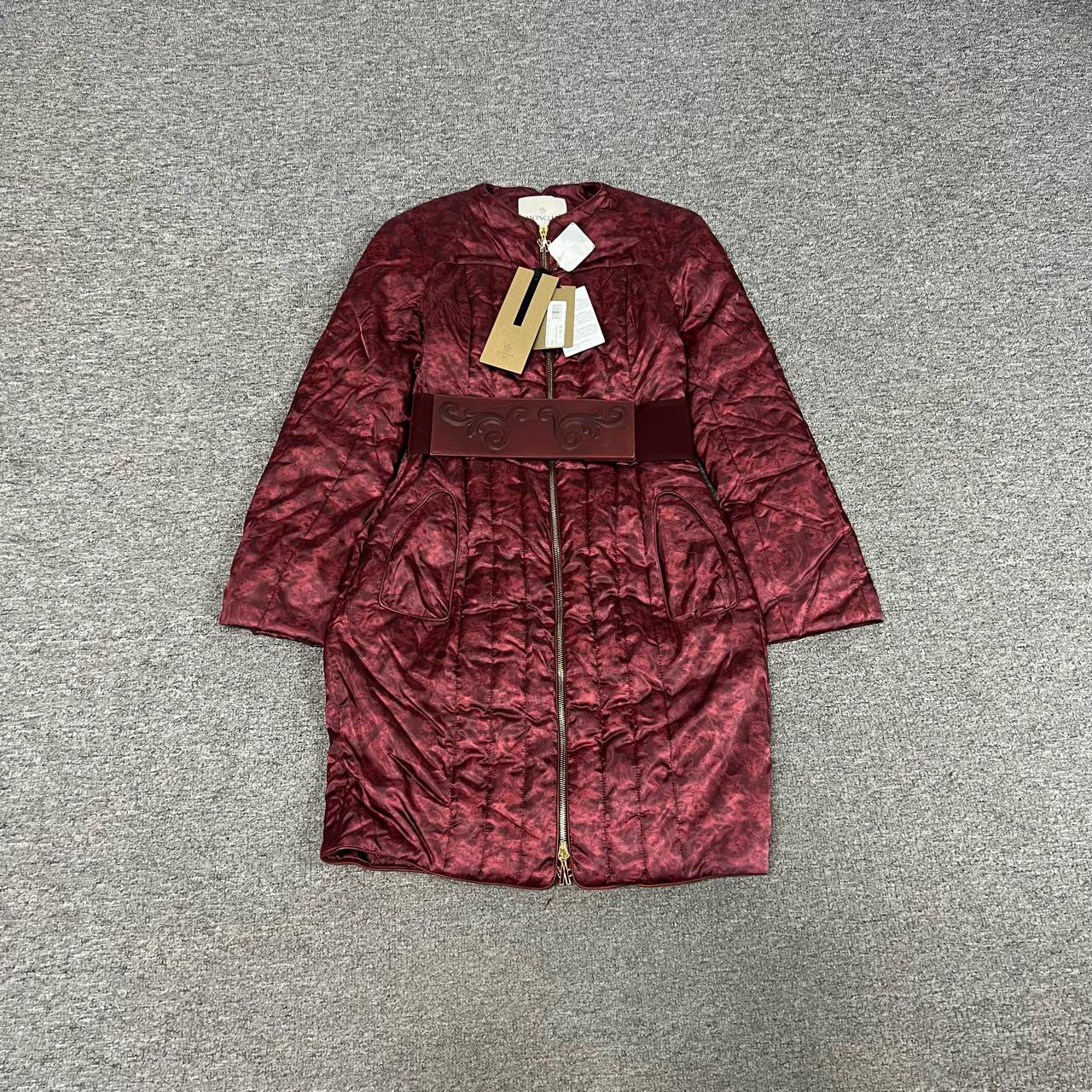 99新 AMIPARIS 蒙口 秀款 羽绒服  莫文蔚同款