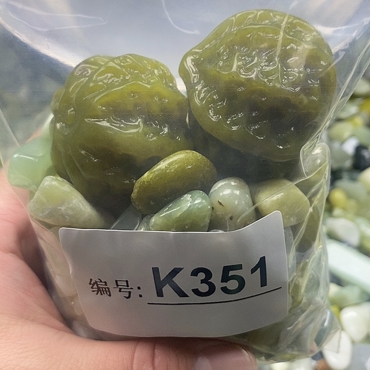 岫玉鱼缸石未镶嵌