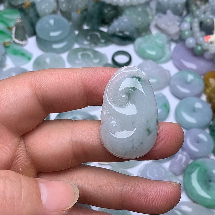 翡翠未镶嵌颈饰天然翡翠