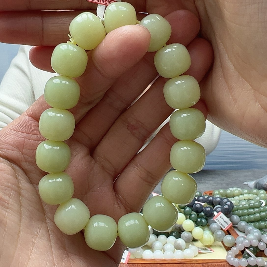 和田玉手串未镶嵌14黄口