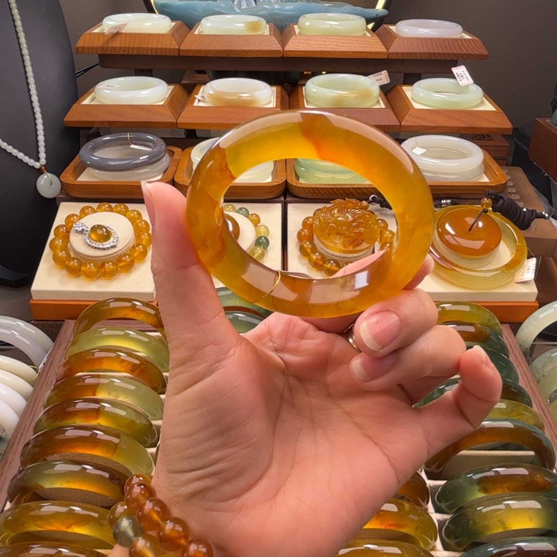 蛇纹石玉未镶嵌手镯56