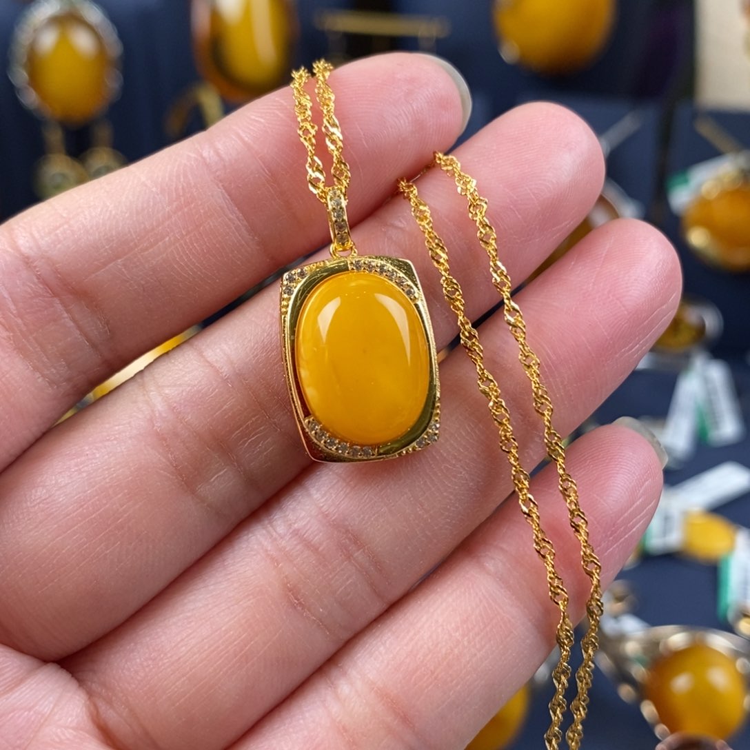 琥珀颈饰银S925镀金镶嵌