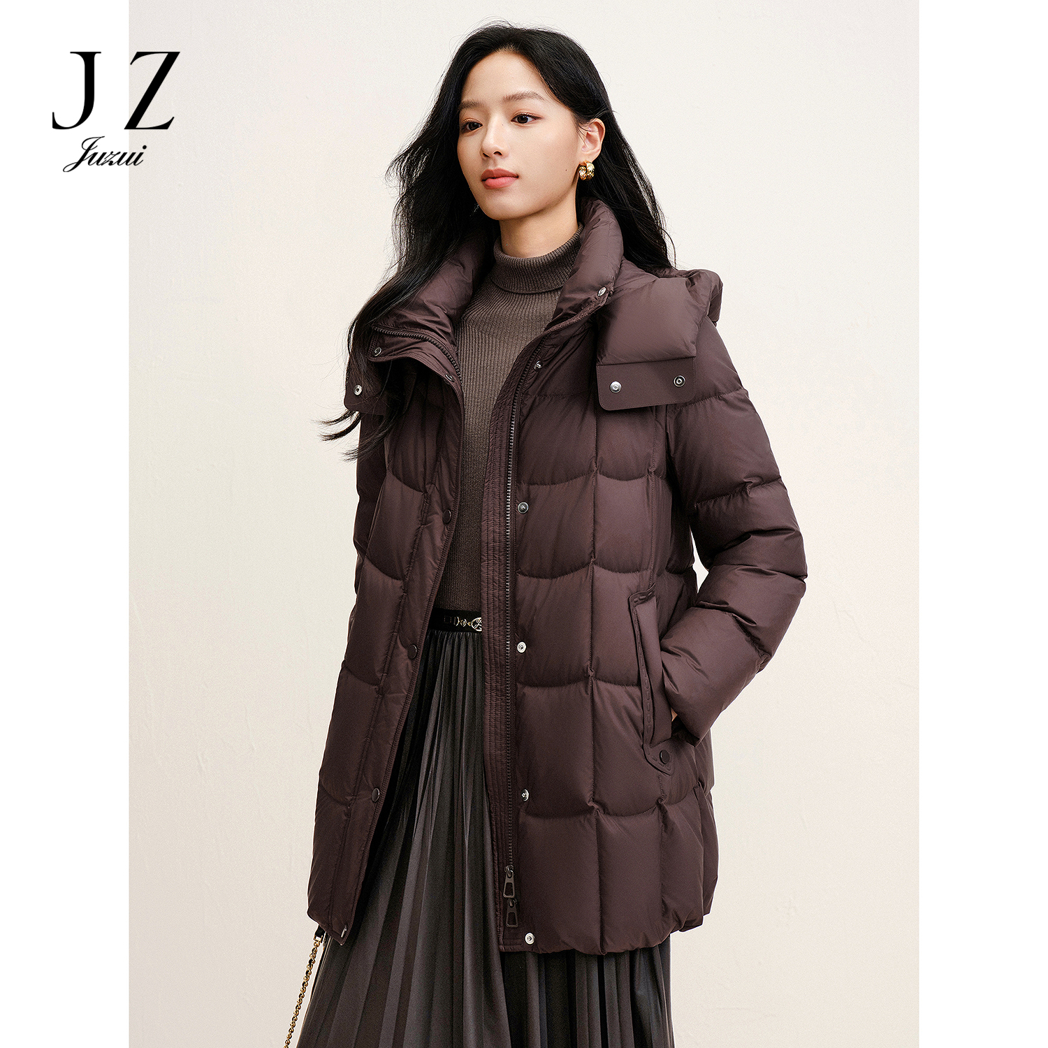 JUZUI玖姿JTFD03210时尚简约方格绗缝连帽鸭绒羽绒女2025冬季新款